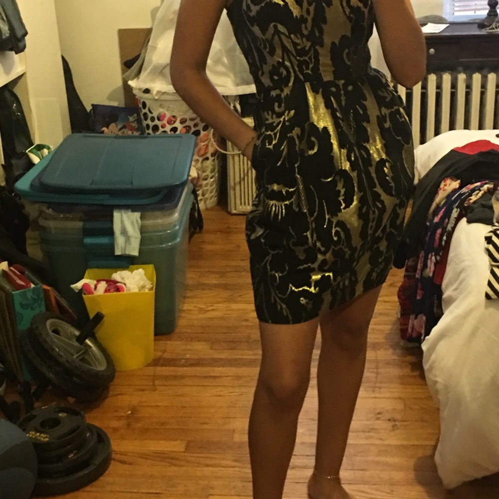 Dress - Picture 4 of 4